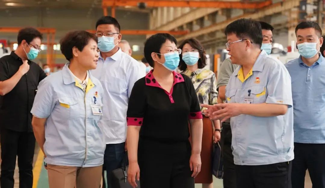 宝鸡市政协主席刘荣贤专题调研宝鸡机床、秦川格兰德