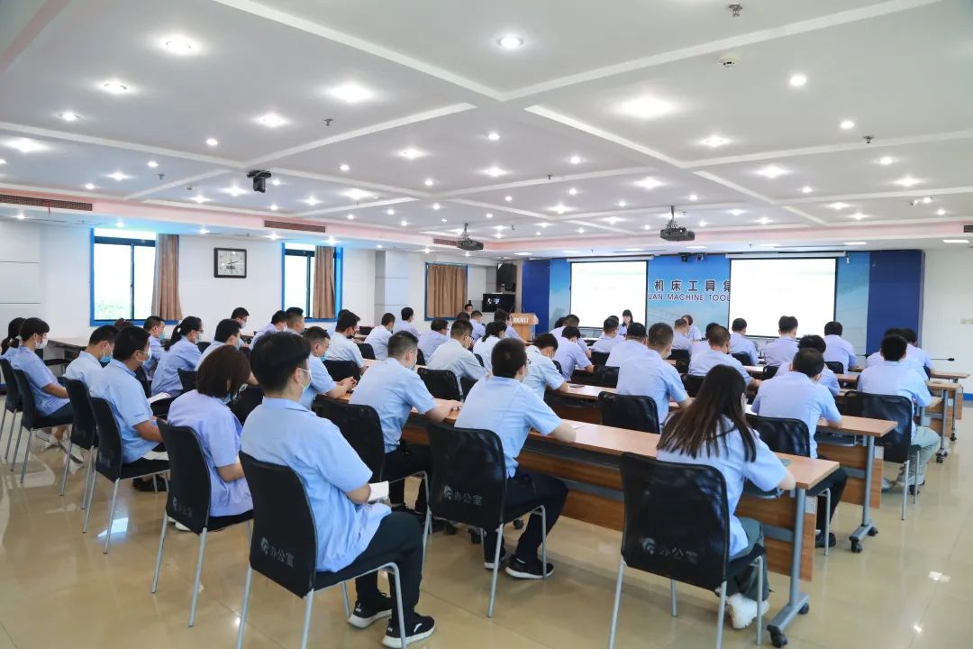 【群团工作】俄罗斯·专享会官方网站本部团委组织青工发展安全出产月主题教育培训活动